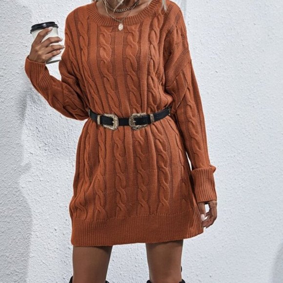 Chunky knit cable sweater dress - Picture 4 of 5